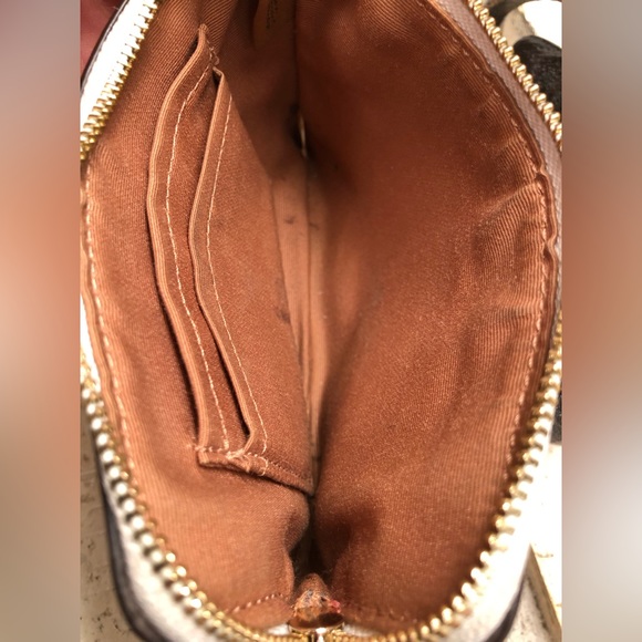 Coach - Wristlet - Picture 8 of 9